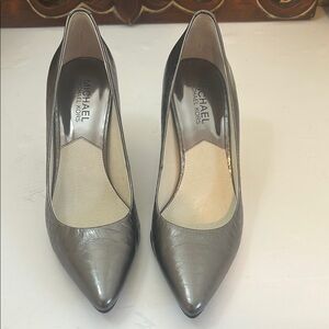 Michael Kors silver heels nwot sz 7